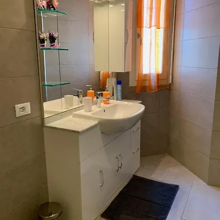 Ennodio Apartman